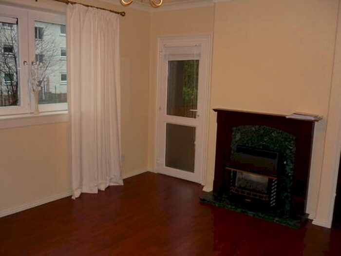 2 Bedroom Flat To Rent In Cumnor Crescent, Edinburgh, EH16