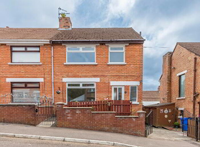 3 Bedroom Semi-Detached House For Sale In Glenside Park, Belfast, BT14