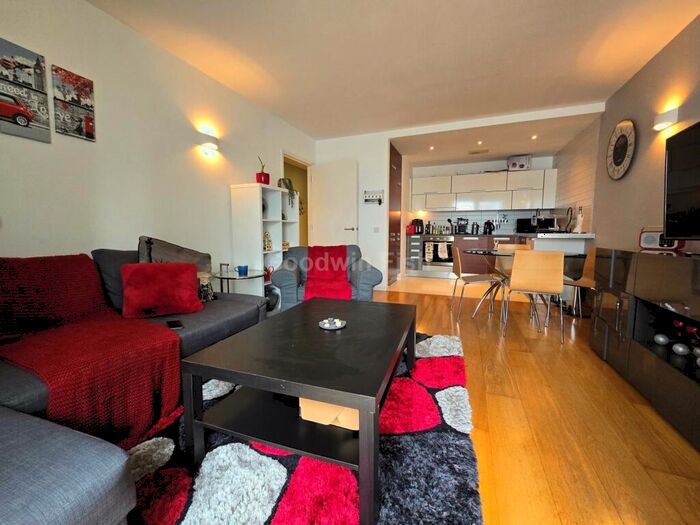 2 Bedroom Apartment To Rent In Lumiere, City Road East, Southern Gateway, M15