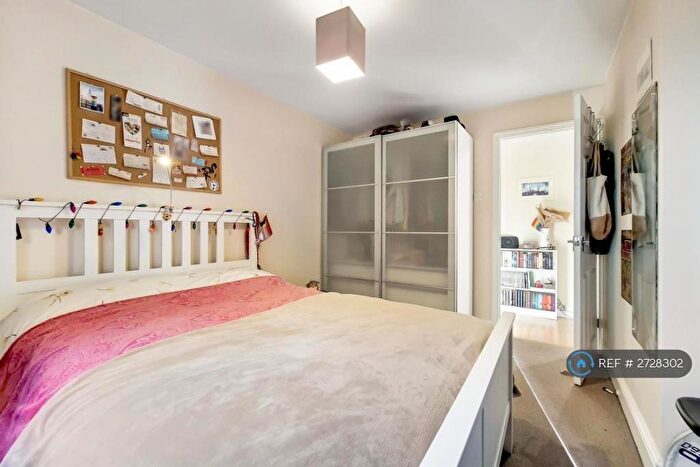 1 Bedroom Flat To Rent In Century House, London, SE8