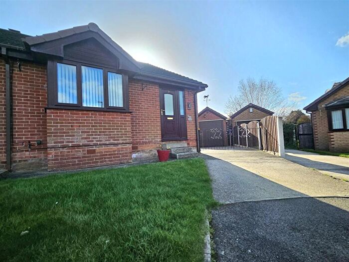 2 Bedroom Semi-Detached Bungalow For Sale In Lavender Close, Conisbrough, Doncaster, DN12