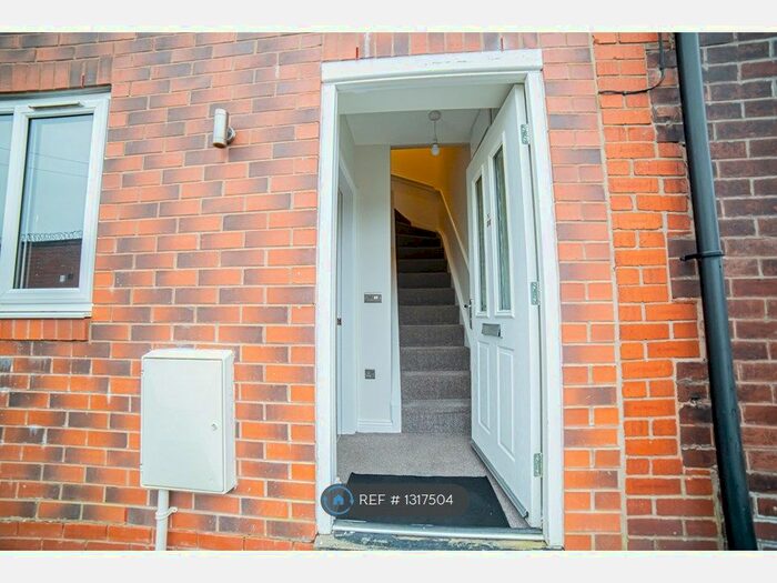 2 Bedroom Terraced House To Rent In John Street, Manchester OL10