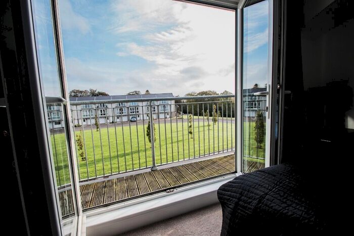 4 Bedroom Terraced House To Rent In Woodlands Terrace, Cults, Aberdeen, AB15