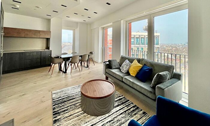 2 Bedroom Flat To Rent In Exchange Gardens, London, SW8