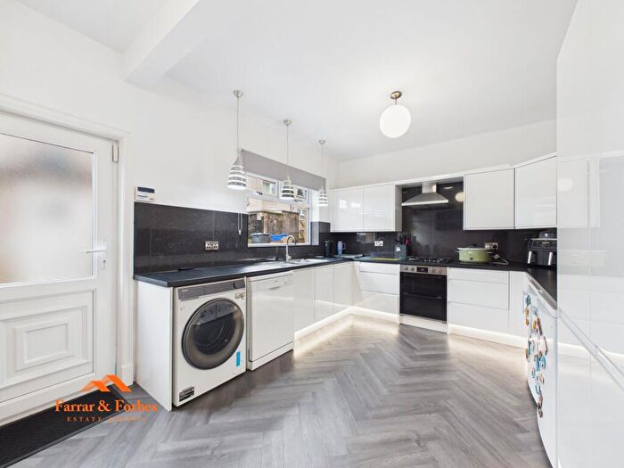 3 Bedroom End Of Terrace House For Sale In Sefton Street, Colne, BB8