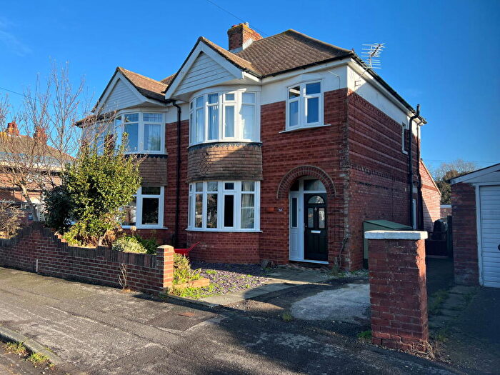 3 Bedroom Semi Detached House For Sale In Bentham Road, Alverstoke, Gosport, PO12