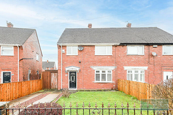 3 Bedroom Semi Detached House For Sale In Harvey Crescent Gateshead, NE10