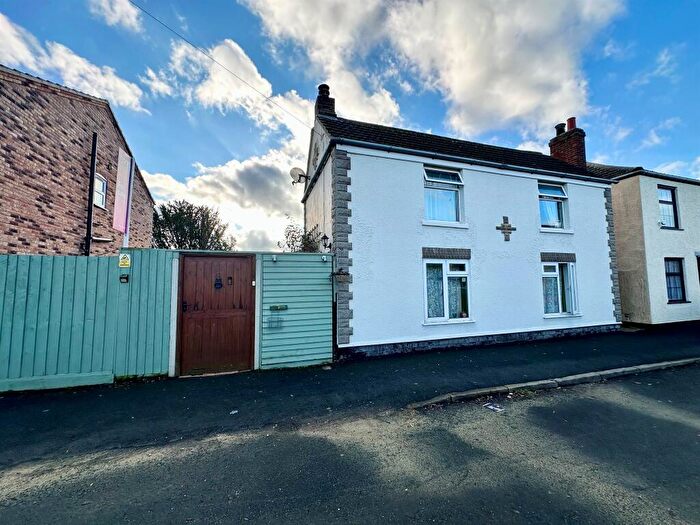 2 Bedroom Detached House For Sale In School Lane, Manea, March, PE15