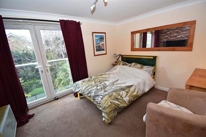 Apartment To Rent In Arundel Close, Warwick, CV34