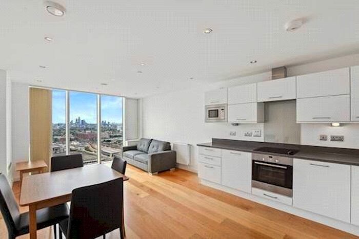 1 Bedroom Flat To Rent In High Street, London, E15