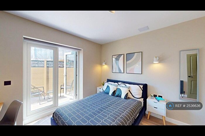 1 Bedroom Flat To Rent In Asylum Road, London, SE15