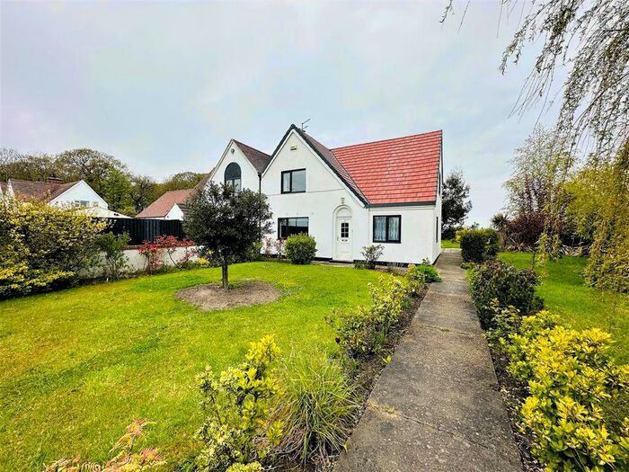 4 Bedroom Semi-Detached House For Sale In White City, Rawcliffe Road, Goole, DN14