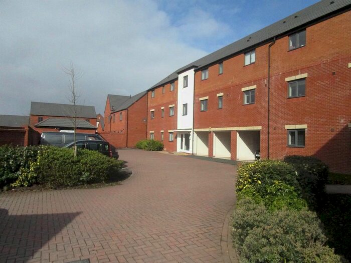 2 Bedroom Flat To Rent In Rockford Place, Wolverhampton, WV2