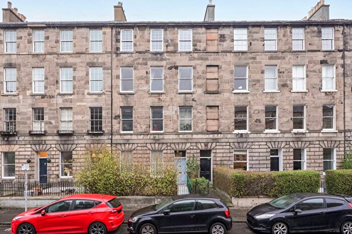 2 Bedroom Flat For Sale In / Rankeillor Street, Newington, Edinburgh, EH8