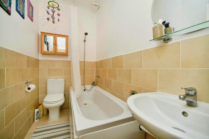 1 Bedroom Flat For Sale In Chesham Place, Brighton, BN2