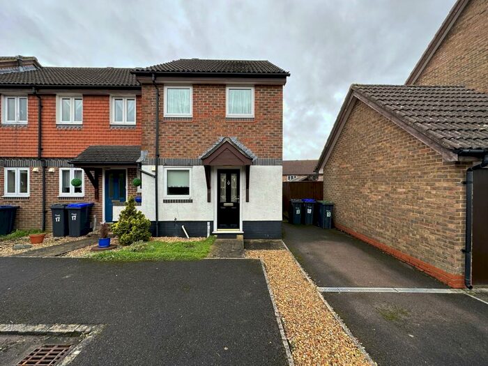 2 Bedroom House To Rent In Simmance Way, Amesbury, SP4