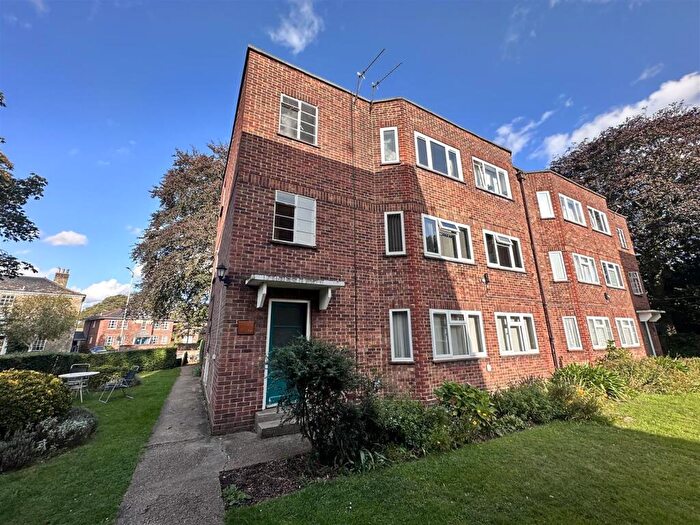 2 Bedroom Apartment To Rent In Bracondale, Norwich, NR1