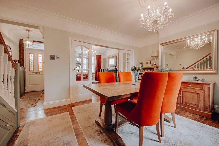 4 Bedroom Semi Detached House For Sale In High Road, Bushey Heath, WD23