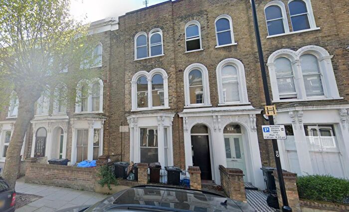 1 Bedroom Flat To Rent In Dunlace Road, London, E5