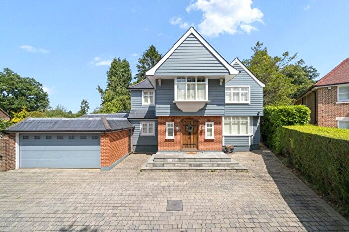 5 Bedroom House To Rent In Knowle Park, Cobham, Surrey, KT11