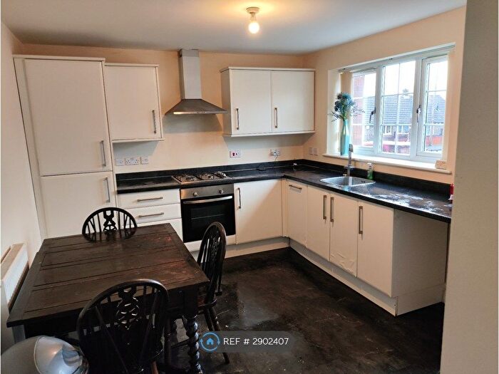 3 Bedroom Terraced House To Rent In Highstone Road, Barnsley, S70