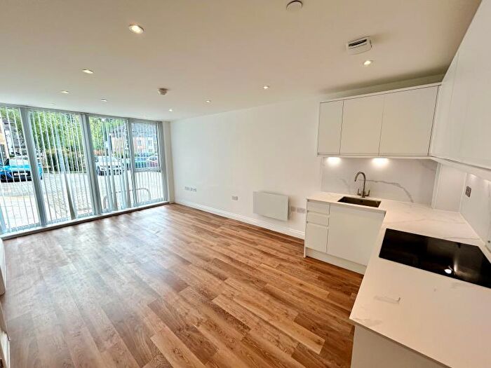 1 Bedroom Apartment To Rent In Power Close, GU1