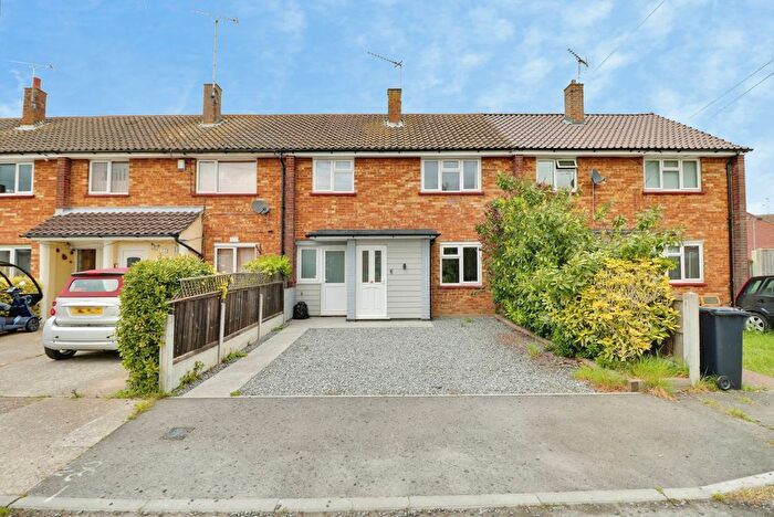3 Bedroom Terraced House To Rent In Woodburn Close, Benfleet, SS7