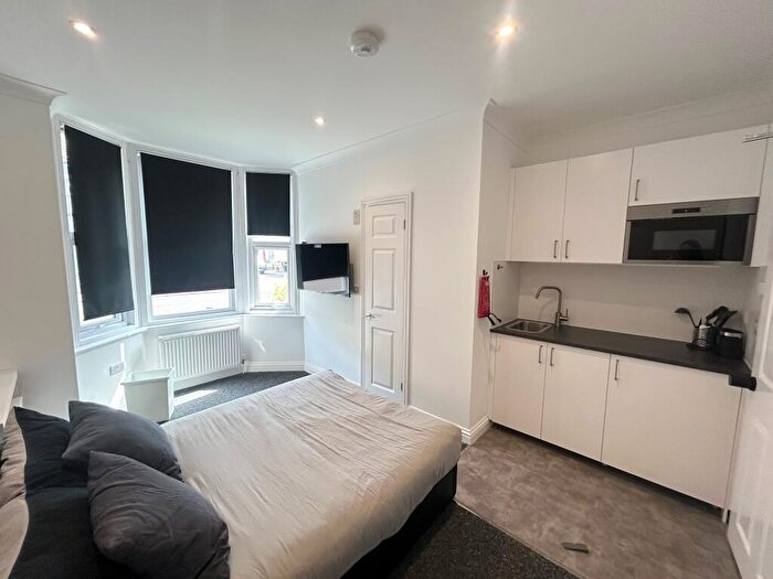 1 Bedroom Flat To Rent In Spring Road, Bournemouth, BH1