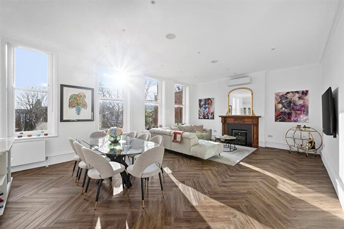 3 Bedroom Flat For Sale In Lindfield Gardens, Hampstead, London, NW3