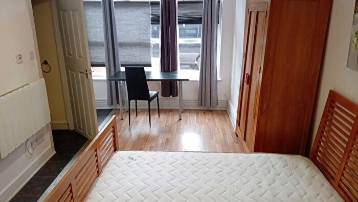 1 Bedroom Flat To Rent In Bradford Avenue, BL3