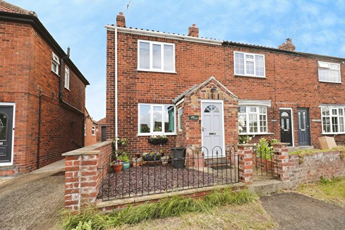 2 Bedroom End Terrace House For Sale In New Cottages, York, YO19