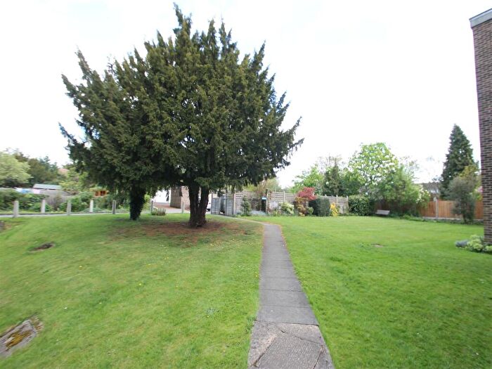 1 Bedroom Flat To Rent In Southlands Grove, Bickley, BR1