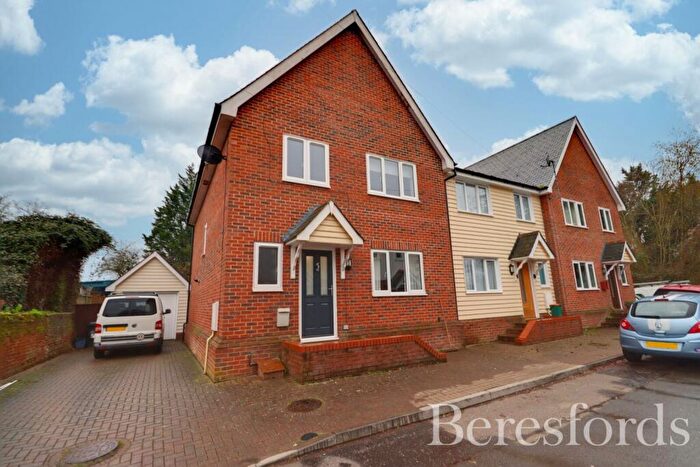 4 Bedroom End Of Terrace House For Sale In Anchor Lane, Heybridge, CM9
