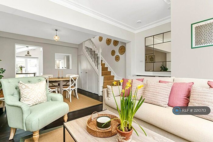 2 Bedroom Terraced House To Rent In Eversleigh Road, London, SW11