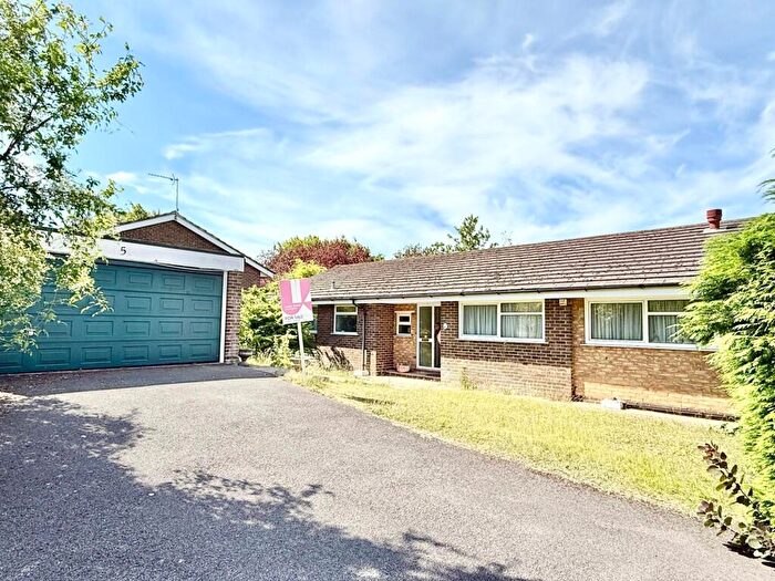3 Bedroom Detached Bungalow For Sale In Mayell Close, Leatherhead, KT22