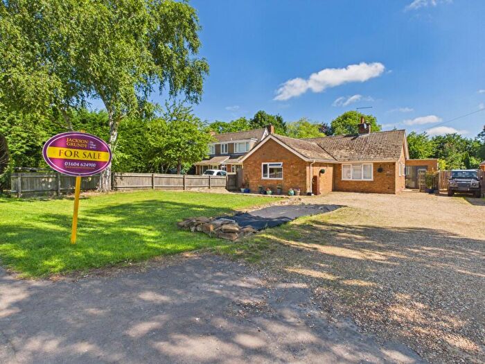 4 Bedroom Detached House For Sale In West Haddon Road, Guilsborough, NN6