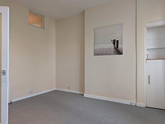 1 Bedroom Terraced House To Rent In Roseburn Street, Edinburgh, Midlothian, EH12