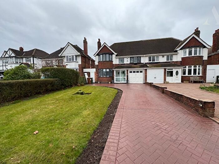 4 Bedroom Semi-Detached House To Rent In Chester Road, Kingshurst, Birmingham, West Midlands, B36