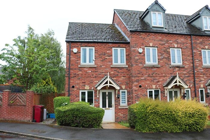 2 Bedroom Town House For Sale In Saffron Way, Crowle, DN17