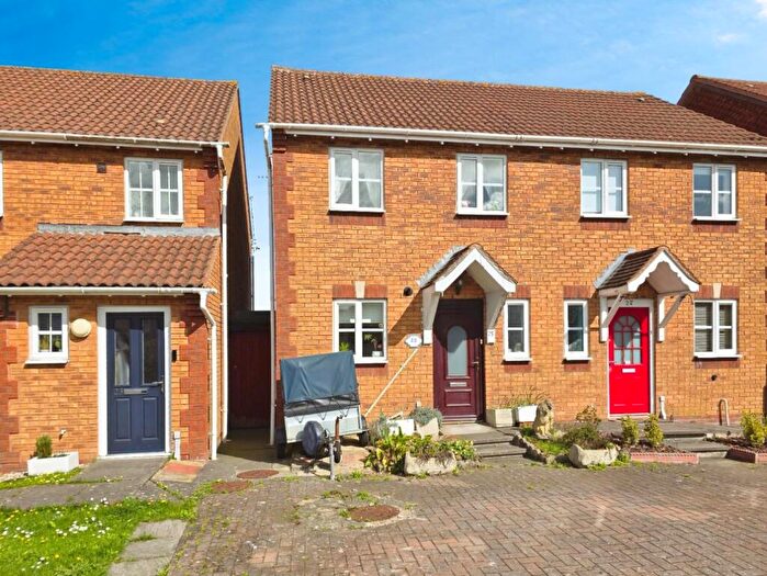 2 Bedroom Semi-Detached House For Sale In Kidnams Walk, Whitminster, GL2