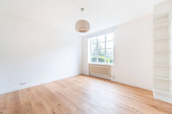 Studio To Rent In Willesden Lane, Willesden, London, NW6