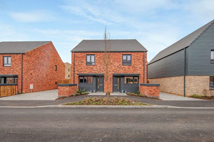 3 Bedroom Flat For Sale In Cherry Hinton Road, Cambridge, CB1