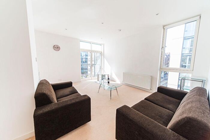 2 Bedroom Flat To Rent In Oswald Street, City Centre, Glasgow, G1