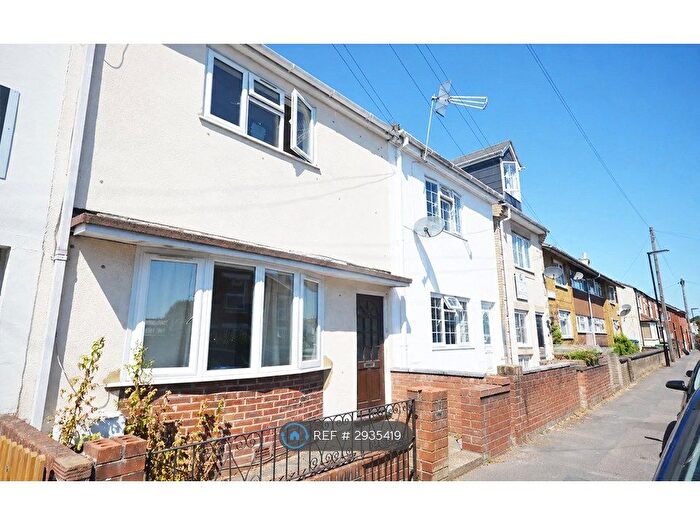 4 Bedroom Terraced House To Rent In Cedar Road, Southampton, SO14