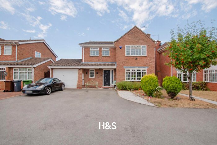 4 Bedroom Detached House For Sale In Rowthorn Drive, Shirley, Solihull, B90