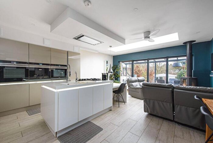 4 Bedroom Terraced House For Sale In Church Drive, Kingsbury, London, NW9