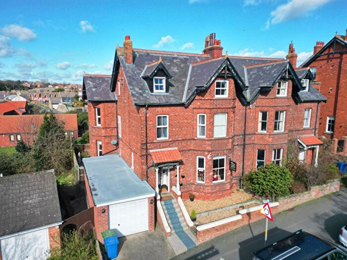 7 Bedroom Semi Detached House For Sale In Autumn Leaves, Chubb Hill Road, YO21