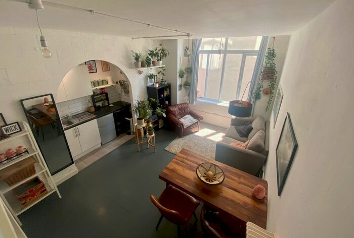 1 Bedroom Flat To Rent In London, E9
