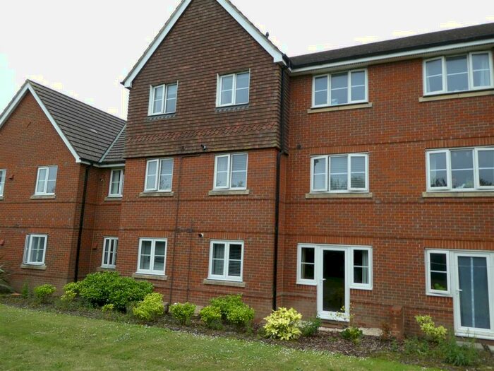 2 Bedroom Flat To Rent In Ardent Road, Whitfield, Dover, CT16