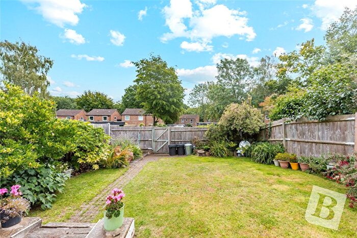 3 Bedroom Terraced House For Sale In Spring Cross, New Ash Green, Longfield, Kent, DA3